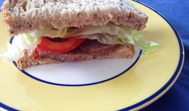 Ramp Up Your Fibre With This Meatball Sarnie