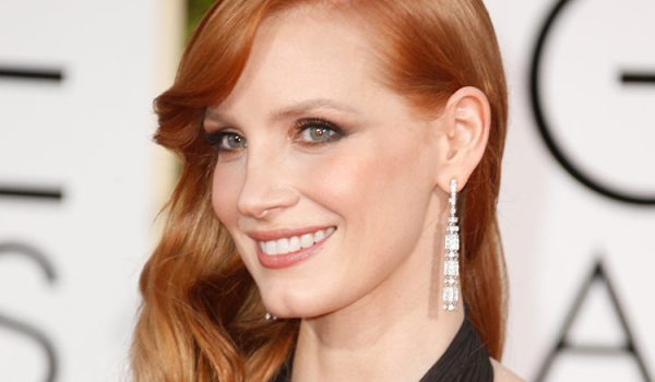 How To Get Jessica Chastain's Golden Globes Make-Up Look