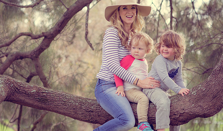 Mindful Mother: Being Present With Your Kids Despite Life's Distractions