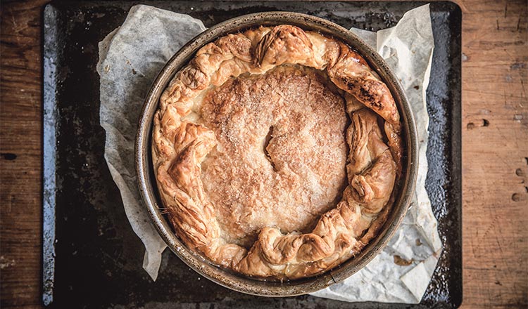 Warming Slow-Baked Apple Pie