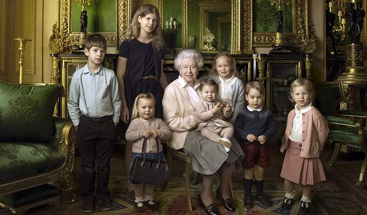 Queen Celebrates 90th With Family Pics And Choir1