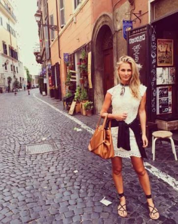 Anna Heinrich On Marriage, The Bachelor & Why She Can’t Stop Smiling!4