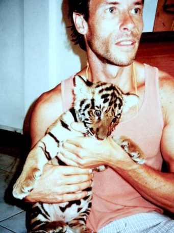 Guy Pearce And Game Of Thrones Star Welcome Baby Boy!7