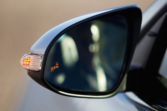 2012 Toyota Camry HL blind spot monitor