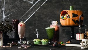 Spooky food recipes for Halloween and skull makeup
