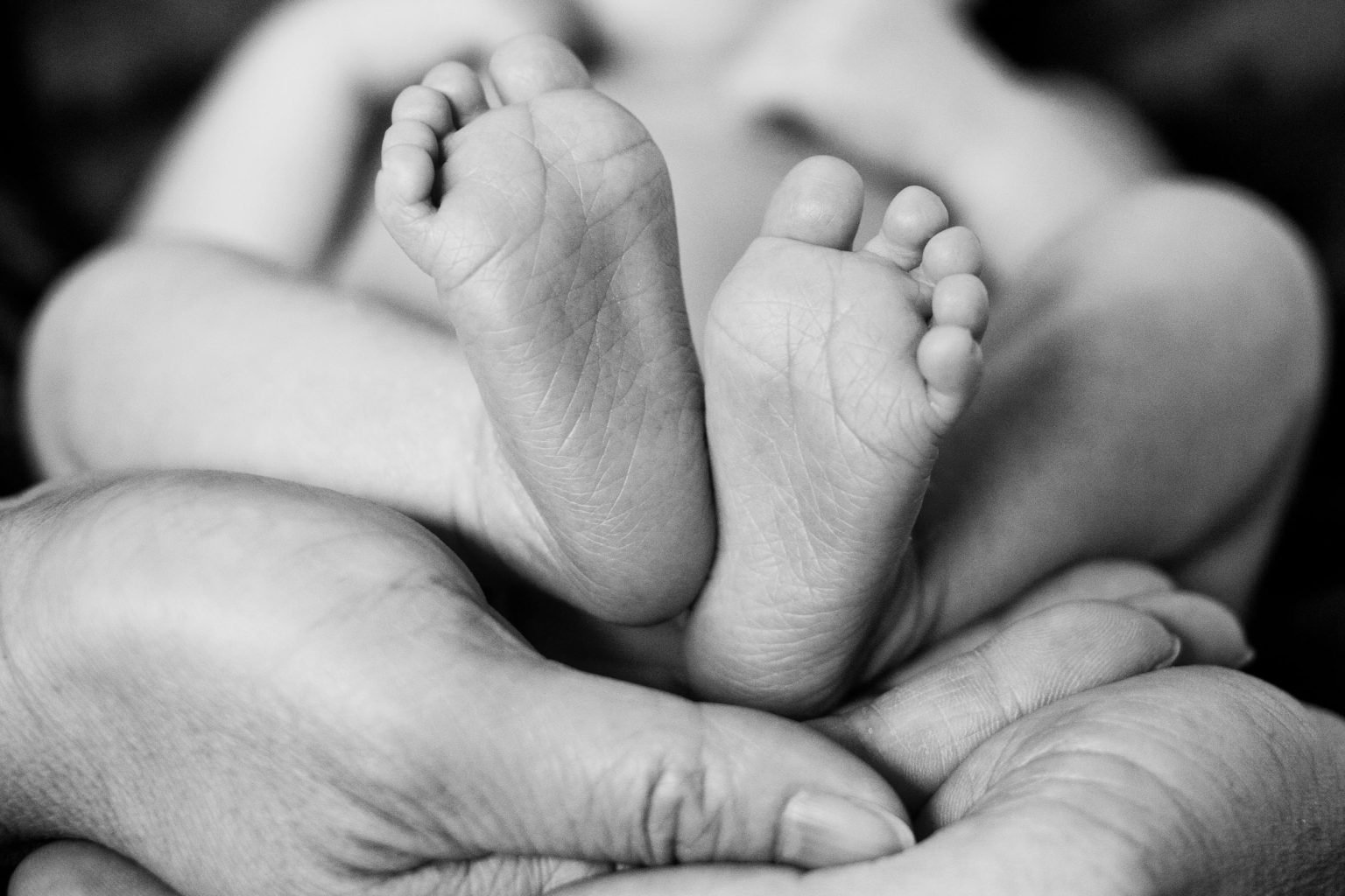 hot-shoe-shuffle-10-must-know-baby-feet-facts-for-curious-parents