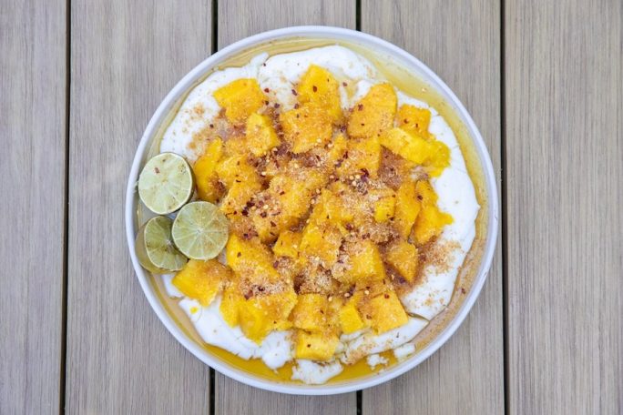 Smoked mango with lime and coconut