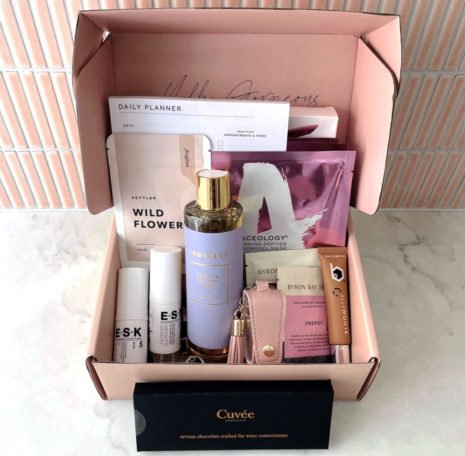 Peony Perfection Gold Box - Luxe