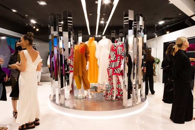 Australian Fashion Trends, With A Tech Twist - The Carousel