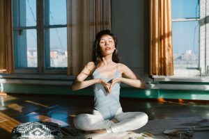 Practice Yoga and Meditation Yoga for sore knees