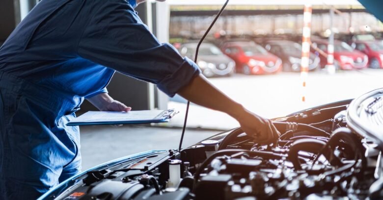 Car mechanic