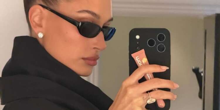 Rhode Australia Hailey Bieber