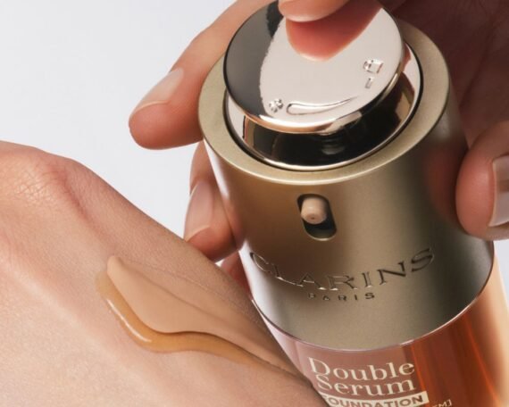 Clarins Foundation Serum