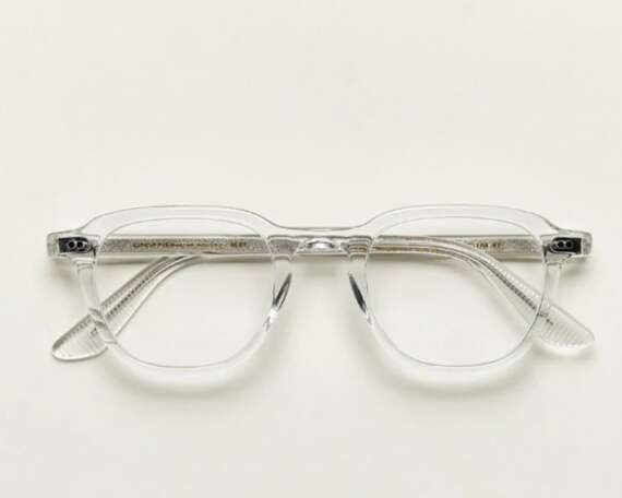 Pantone Cloud Dancer