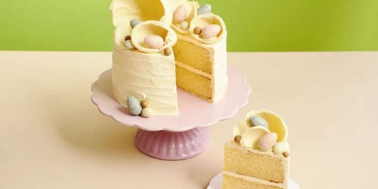 White chocolate Easter Cake