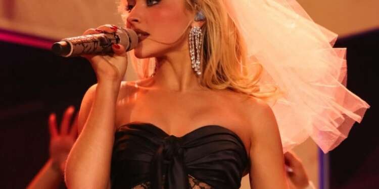 Sabrina Carpenter Coachella