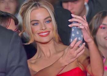 Scoot Airlines Great Aussie Seat Survey Margot Robbie