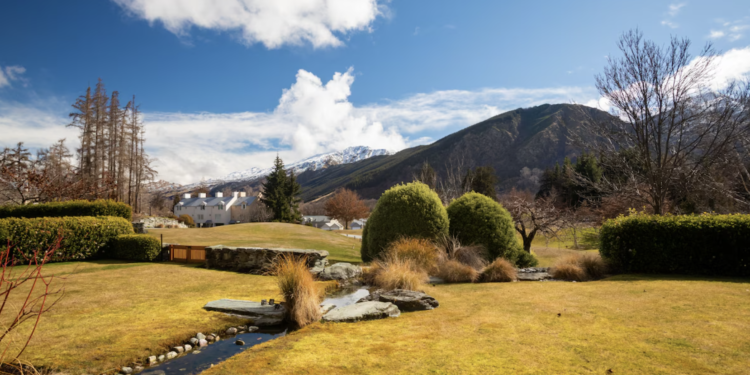 New Zealand retreat