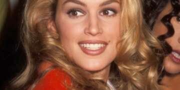 Revlon Bronzed Makeup Cindy Crawford
